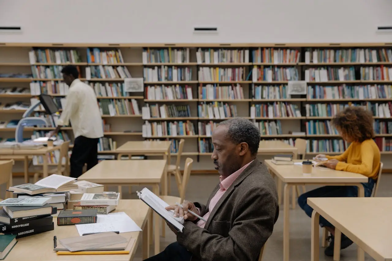 Do People Still Read Books? My Honest Thoughts from a Book Lover