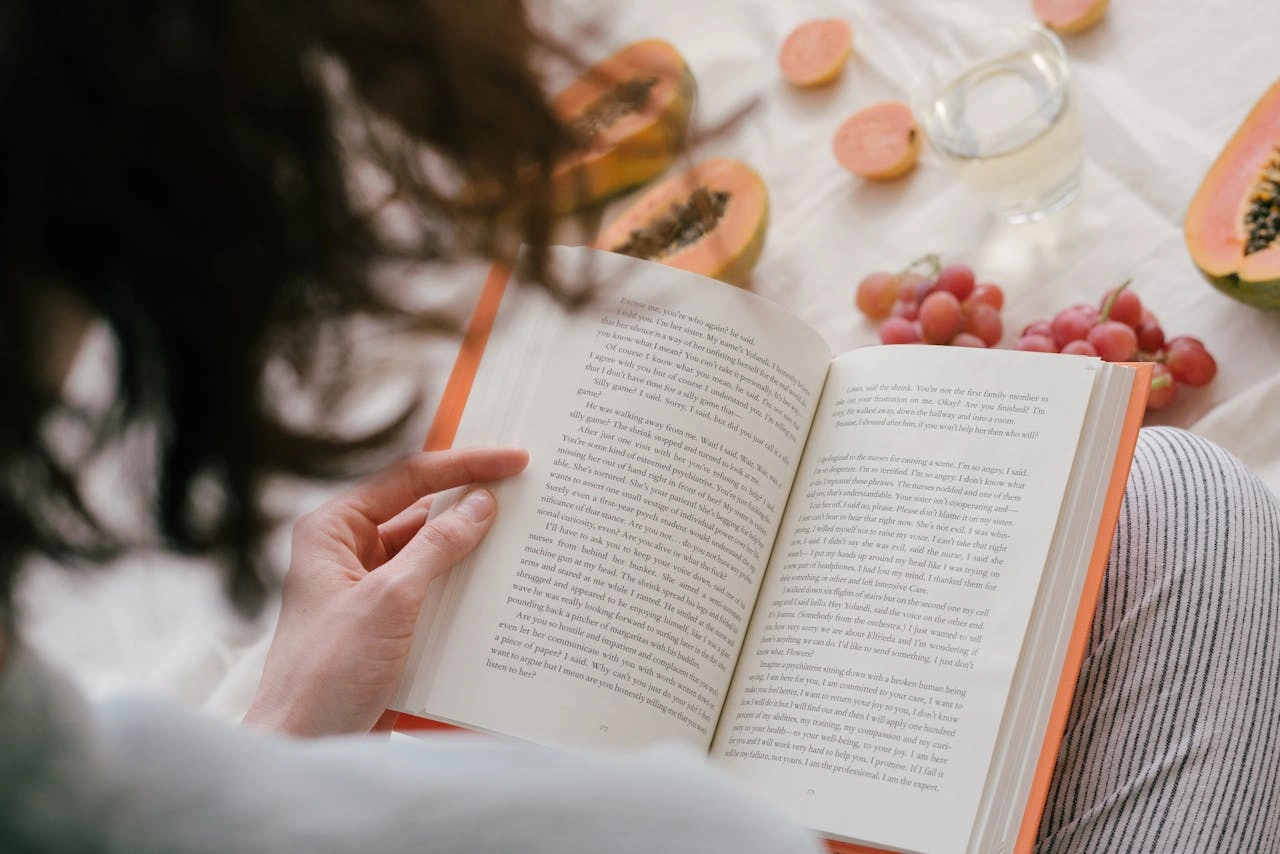 What Type of Books Does Nora Roberts Write : And Why I Can’t Stop Reading Them